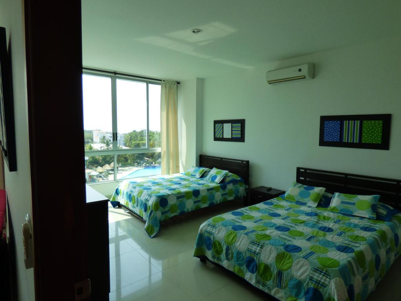Costa Azul 403 *