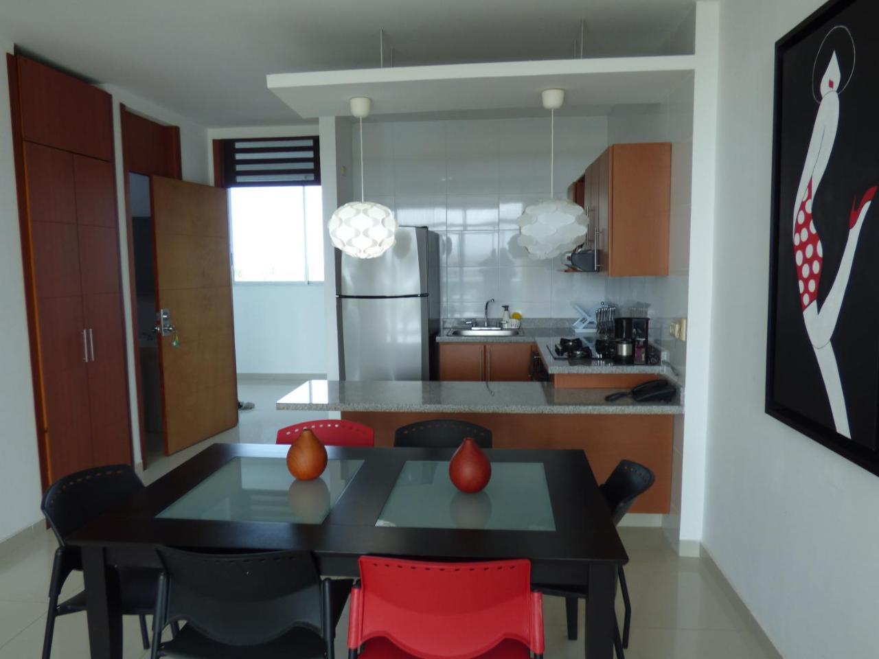Costa Azul 403 *