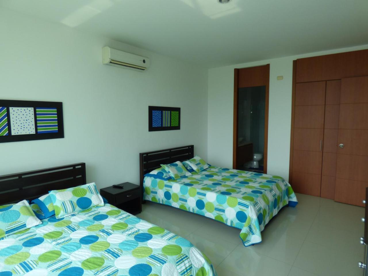 Costa Azul 403 Apartment *
