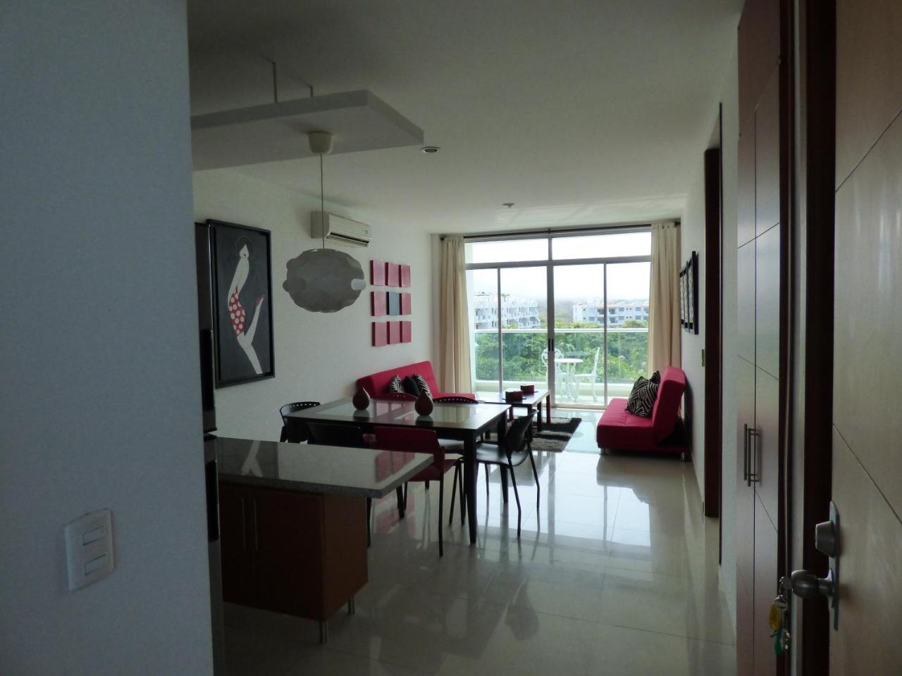 Apartamento Costa Azul 403 *